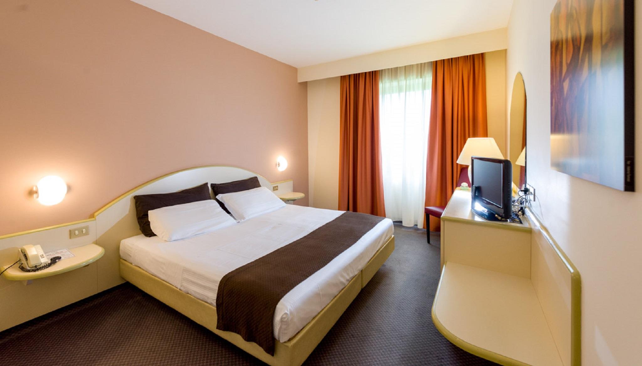 Hotel Des Alpes Роста Экстерьер фото
