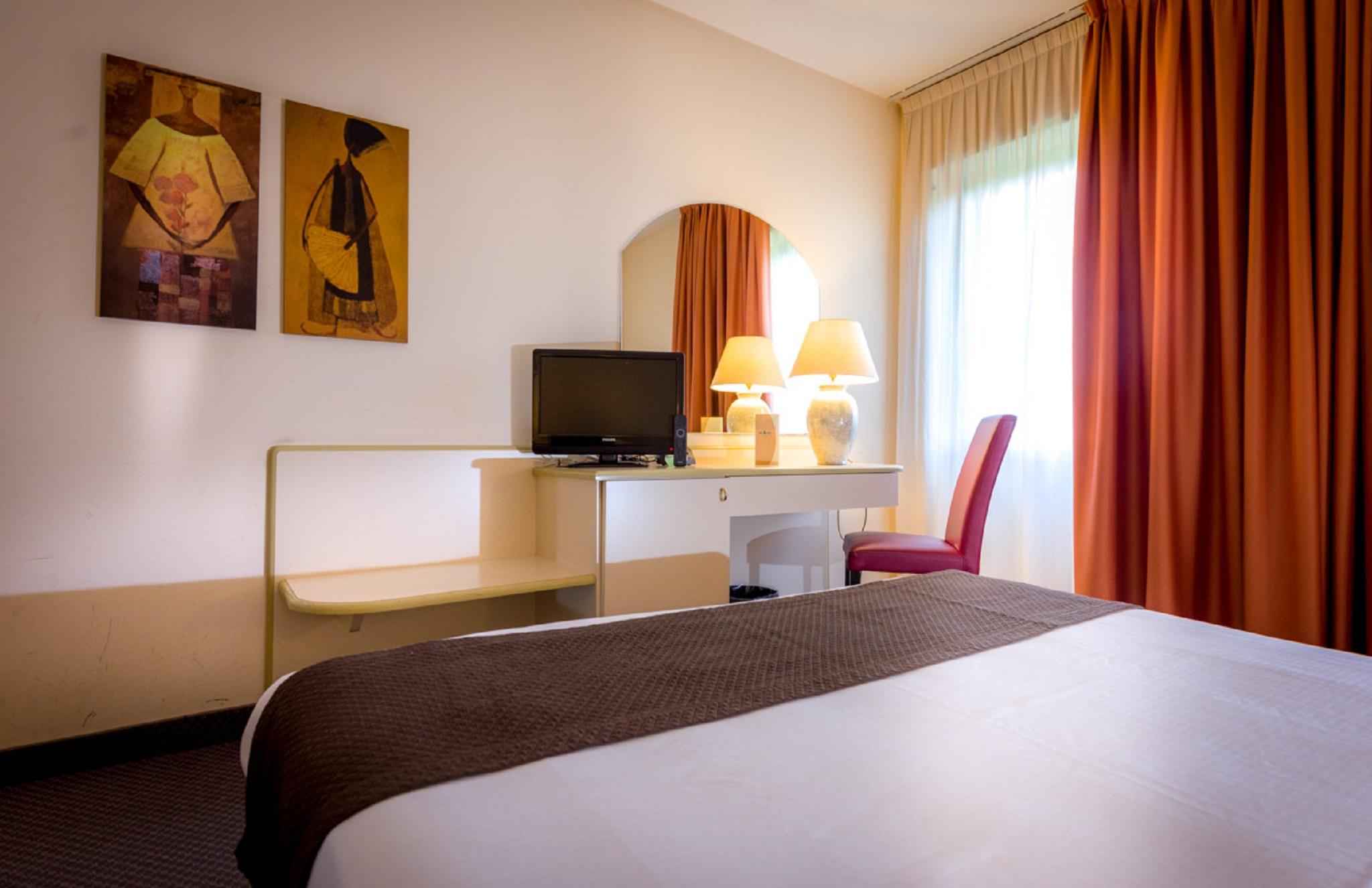 Hotel Des Alpes Роста Экстерьер фото